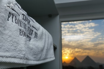dar pyramids view inn