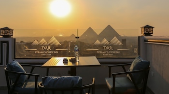 dar pyramids view inn