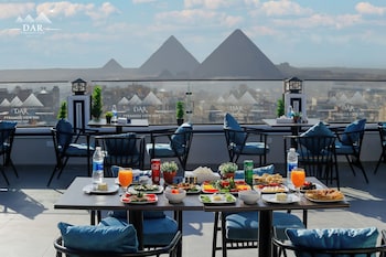 dar pyramids view inn