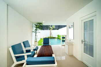 Artha Villa Canggu By Fays Hospitality,,4 star