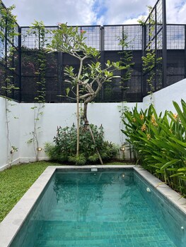 Artha Villa Canggu By Fays Hospitality,,4 star
