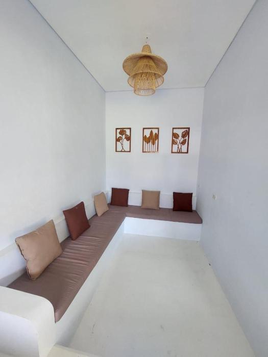 double d guesthouse and villa