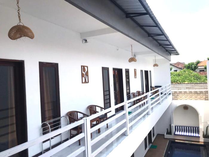 double d guesthouse and villa