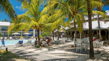 Le Peninsula Bay Beach Resort,Curepipe>>Blue Bay,4 star