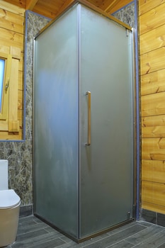 Ridge Cabin Resort,,3 star