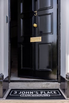3 johns place townhouse