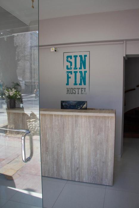 sin fin hostel