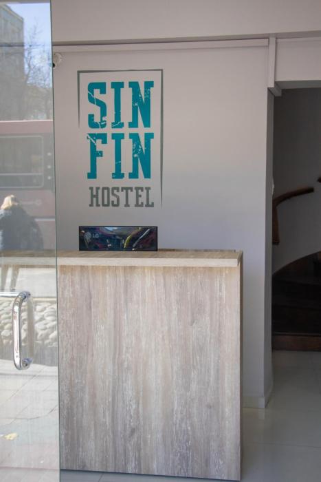 sin fin hostel