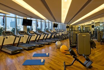 peaceful studio with burj khalifa view
