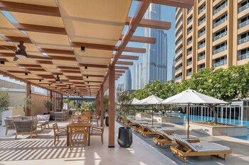peaceful studio with burj khalifa view