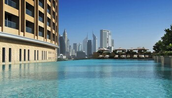 peaceful studio with burj khalifa view