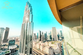 peaceful studio with burj khalifa view