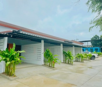 Wan Na Non Resort,,2 star