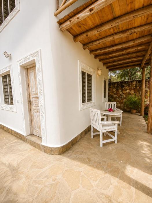 blue diamond villa watamu
