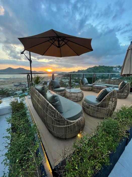 coron 180 hotel