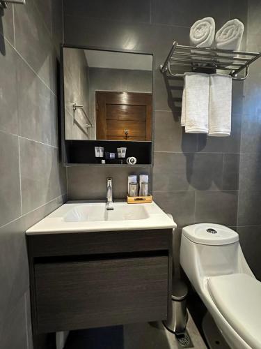 coron 180 hotel