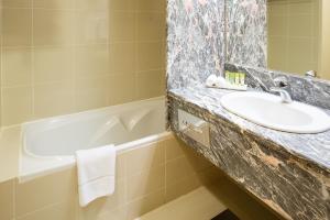 novel hotel city center