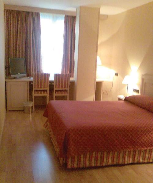 hotel luze castellana