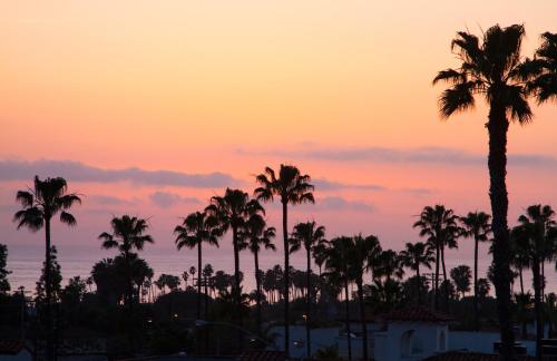 west coast surf and stay