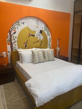 spacious 2 bedroom apartment