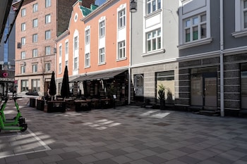historical studio and excellent location