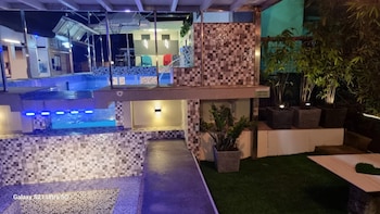 edvil beach resort and jacuzzi pool spa