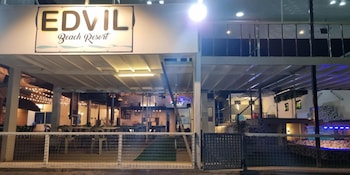 edvil beach resort and jacuzzi pool spa