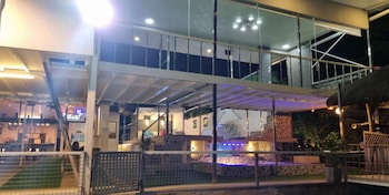 edvil beach resort and jacuzzi pool spa
