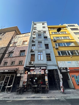 port suites karakoy