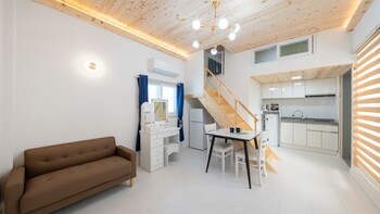 pocheo welcome paw and meow pet pension