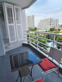 studio view talay