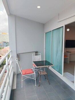 studio view talay