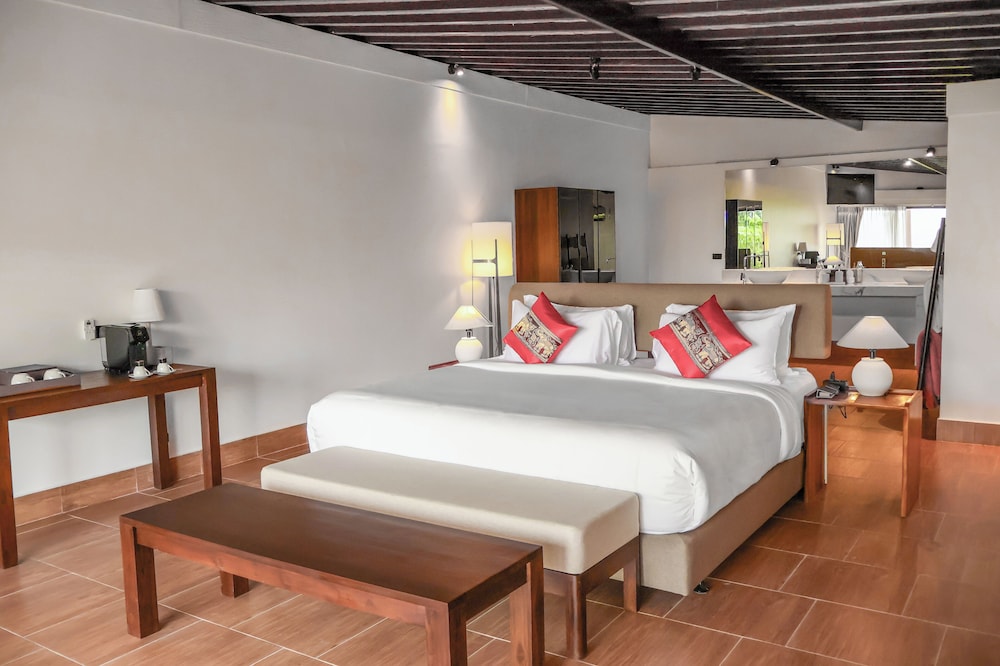chaloklum residences by kupu kupu phangan