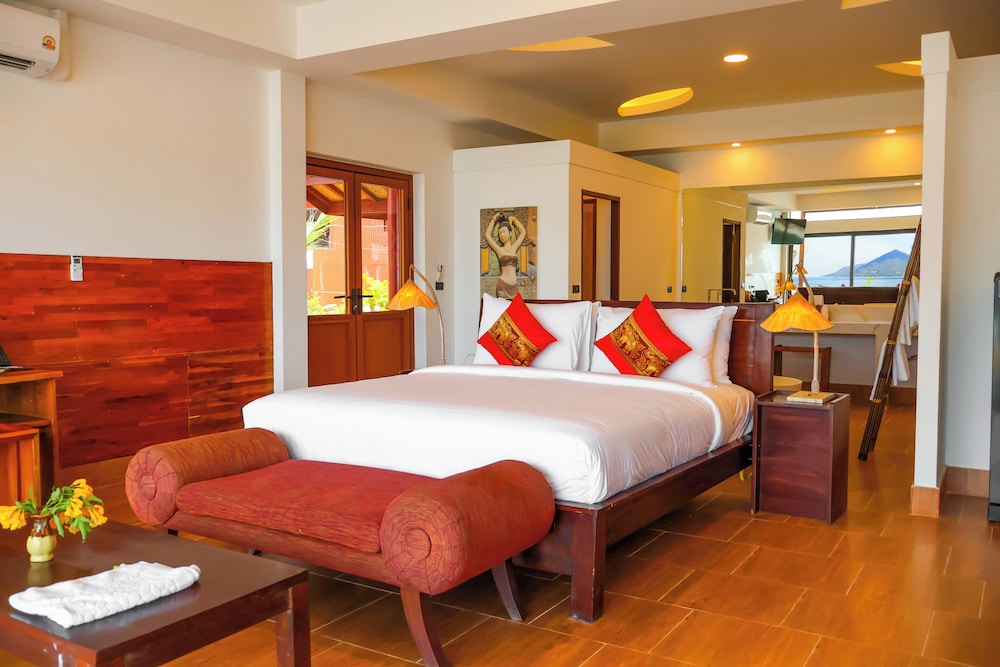 chaloklum residences by kupu kupu phangan