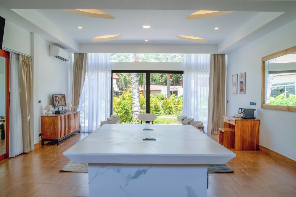 chaloklum residences by kupu kupu phangan