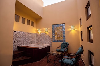 villa mango hotel