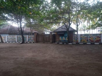 chakaville beach resort