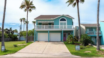 tranquil turquoise retreat