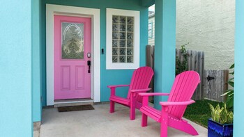 tranquil turquoise retreat
