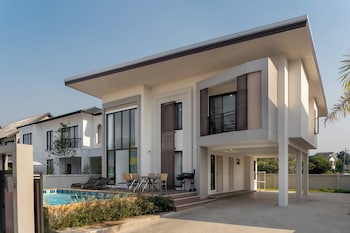 kanna pool villa