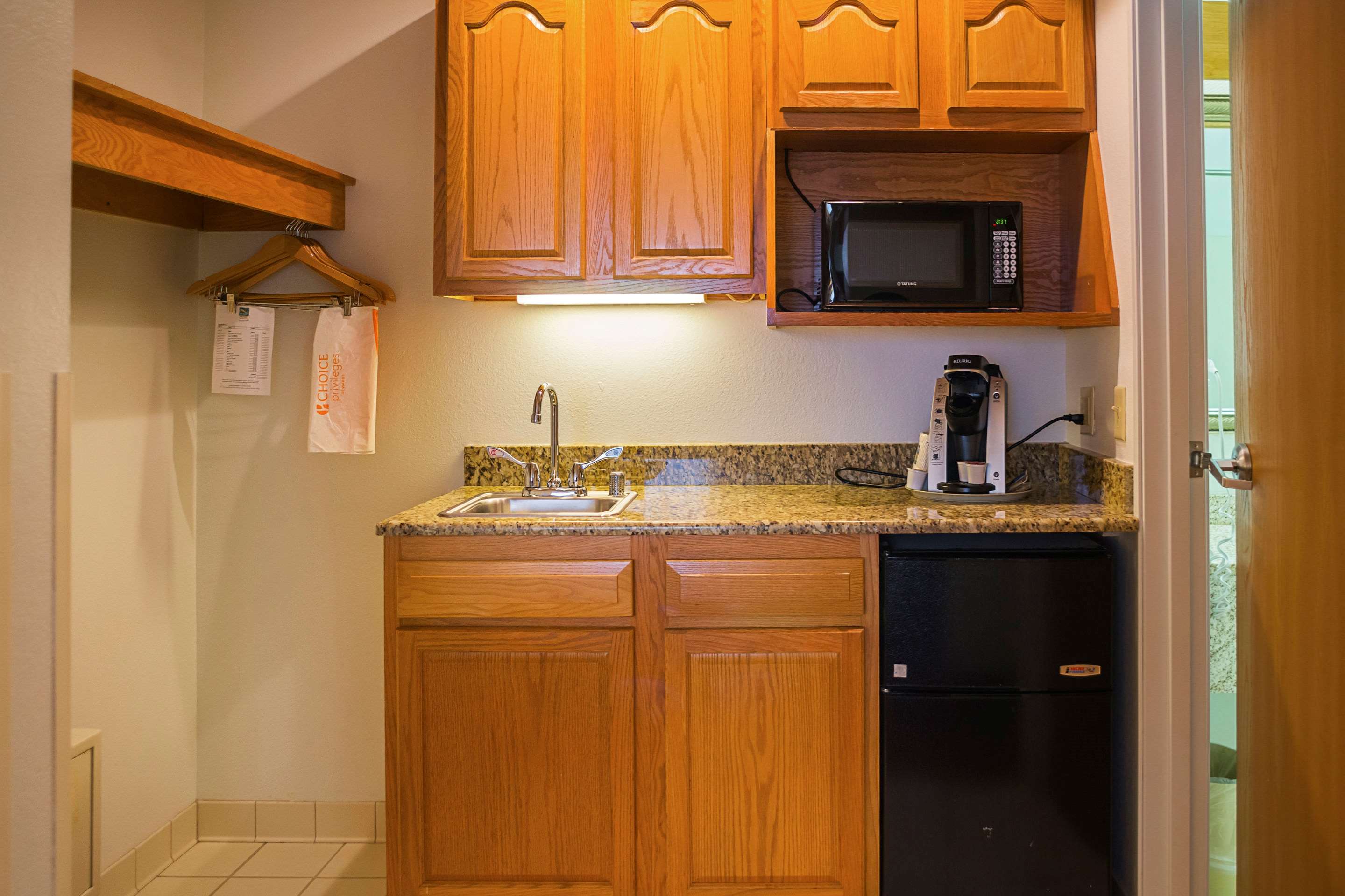 quality inn near monument health rapid city hospital