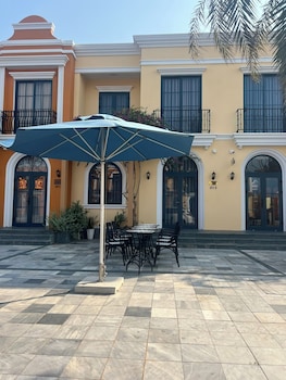 deluxe 3 br happy house novaworld pt