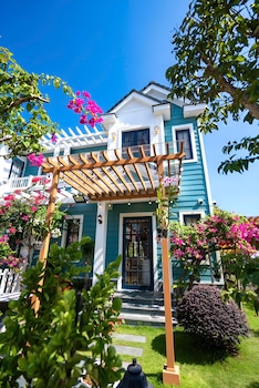 luxury 4 br cherry villa novaworld pt