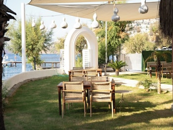 bovilla hotel sentio yalikavak