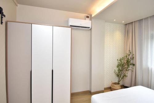 amaltas the view bespoke hotel apartment