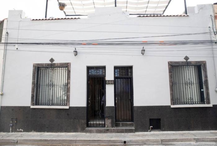 adhoc boutique barrio antiguo