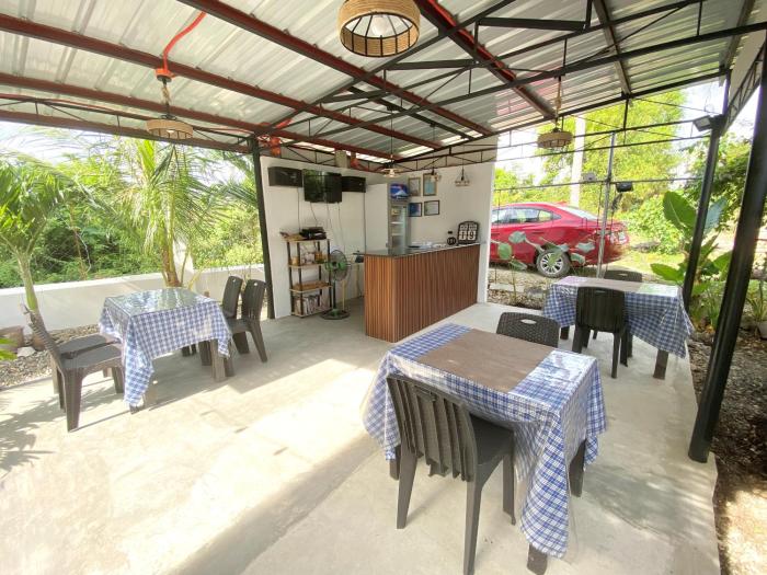 coconut inn