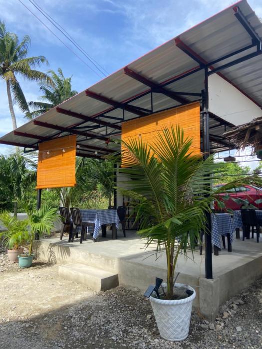 coconut inn