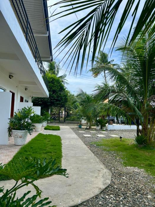 coconut inn