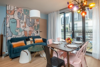 montmartre paris suite